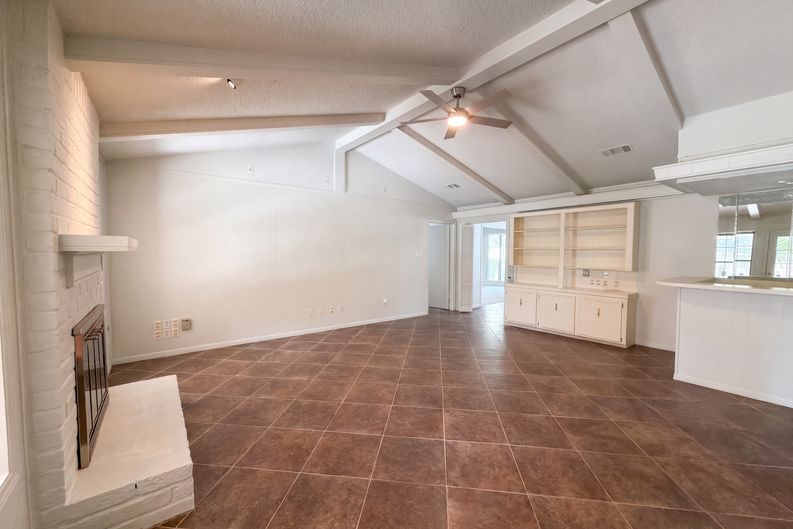 Photo 35 of 47 of 4042 Greenbriar Dr, Missouri City, TX