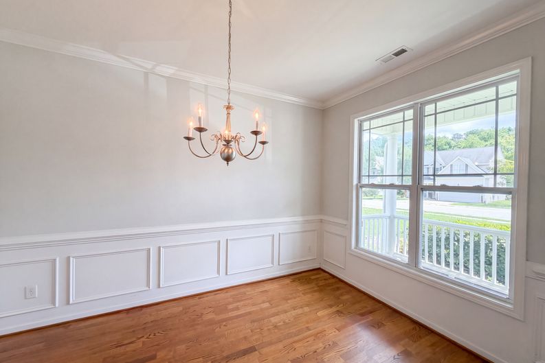 Photo 6 of 16 of 4034 Patriot Ridge Ct, Raleigh, NC