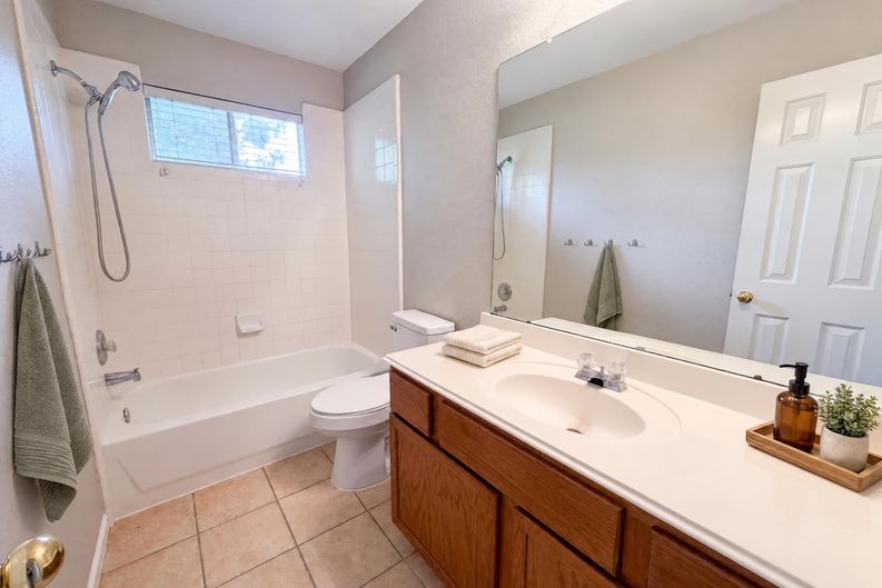 Photo 15 of 21 of 12159 Hawthorne Dr, Montgomery, TX