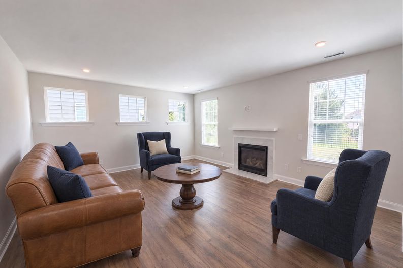 Photo 3 of 17 of 1102 Meadow Pond Dr, Durham, NC