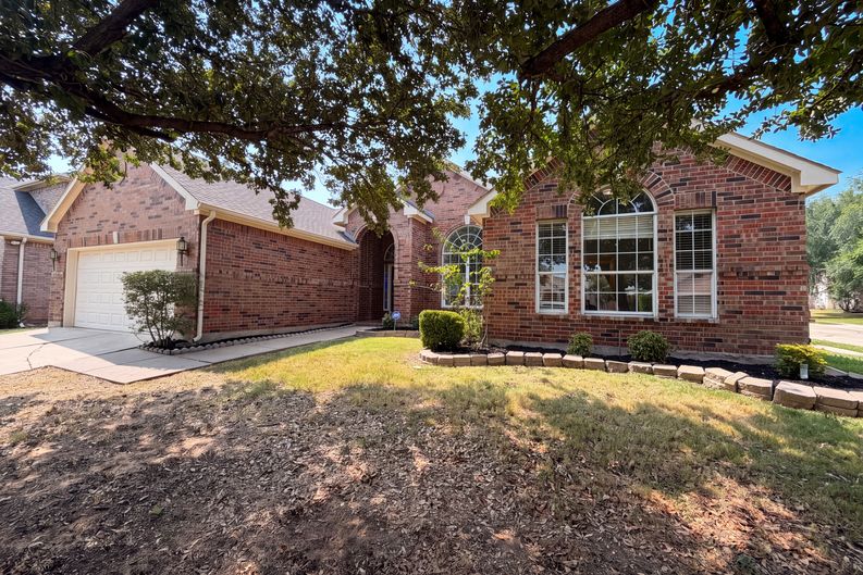 Photo 28 of 31 of 1221 Old Oak Trl, Flower Mound, TX