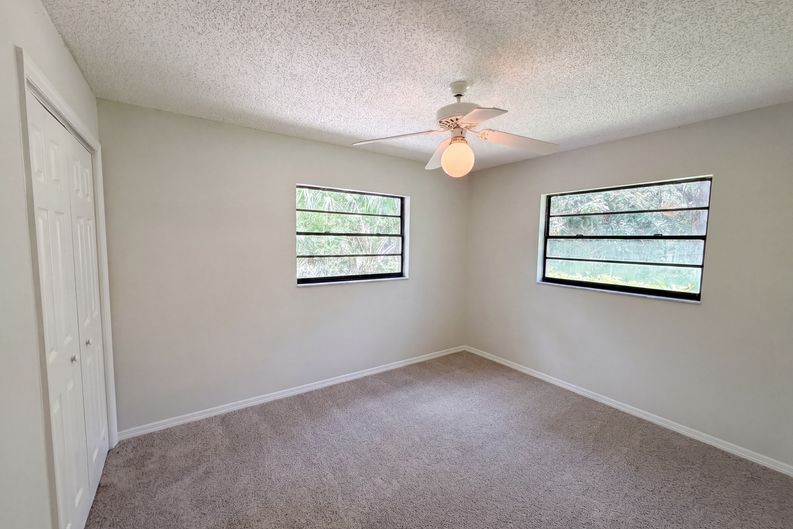 Photo 11 of 18 of 2505 Velma Ter, Leesburg, FL