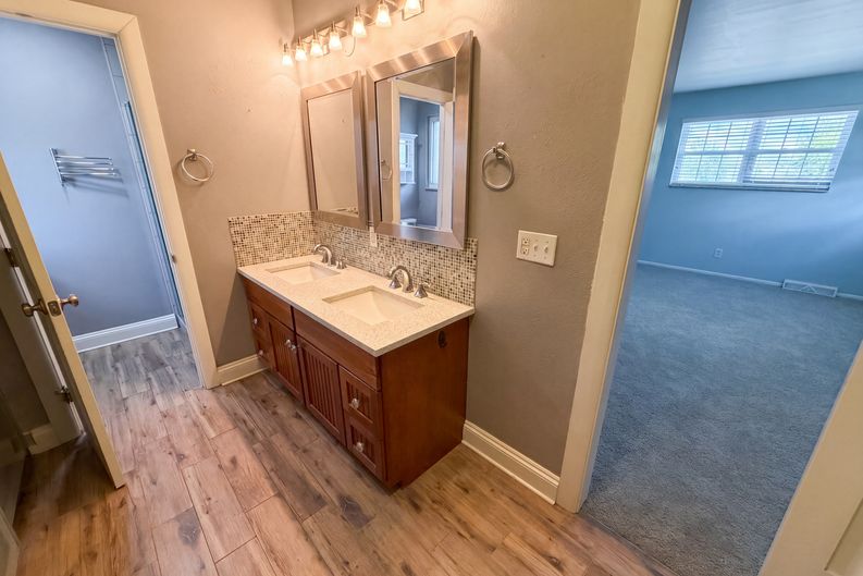 Photo 27 of 40 of 3182 S Xeric Ct, Denver, CO