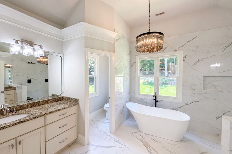 Photo 13 of 21 of 5309 Lancelot Dr, Charlotte, NC