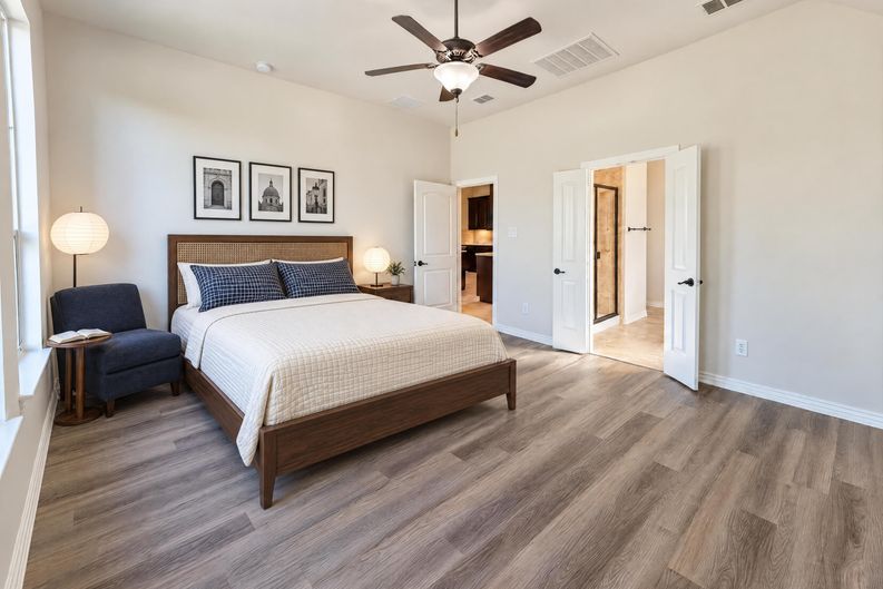 Photo 4 of 28 of 6715 Winding Valley Trl, Rowlett, TX