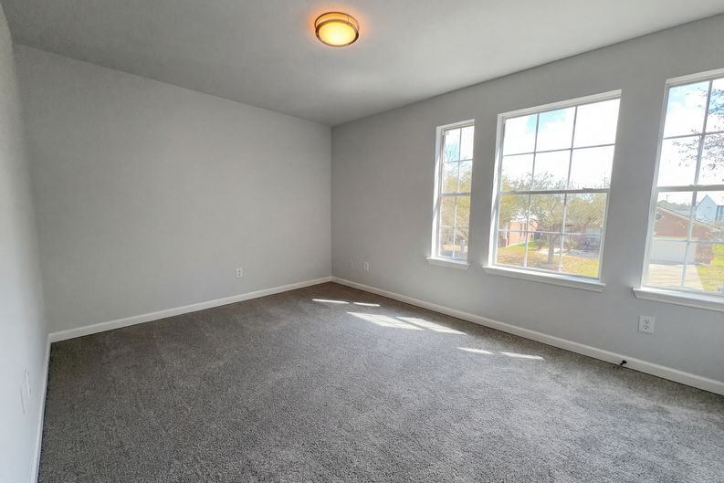Photo 10 of 22 of 12111 Virline Ln, Houston, TX