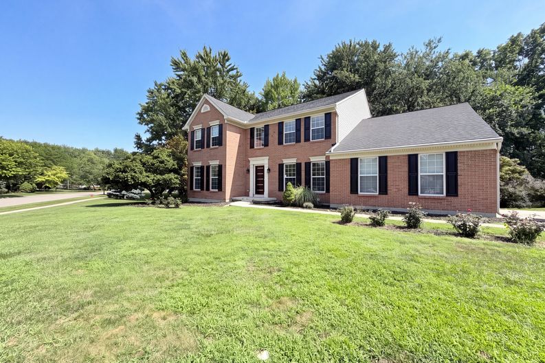 Photo 39 of 43 of 9212 Cedar Gate Dr, Loveland, OH