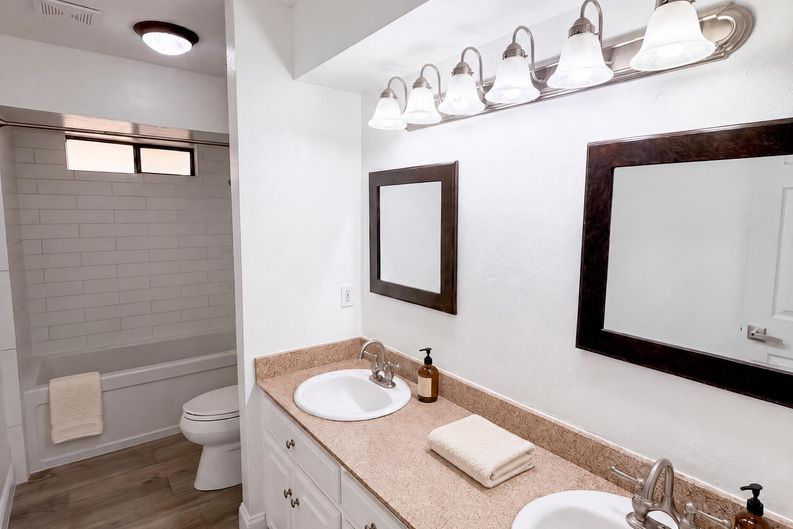 Photo 17 of 23 of 3924 Mesa Dr, Plano, TX