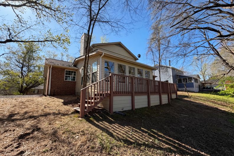 Photo 5 of 21 of 5148 Roxborough Dr, Hermitage, TN