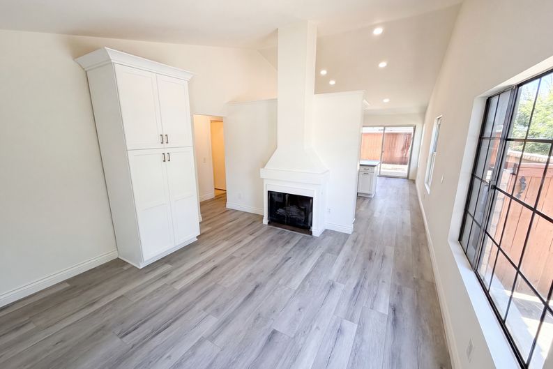 Photo 3 of 22 of 12305 Daisy Ct, Rancho Cucamonga, CA