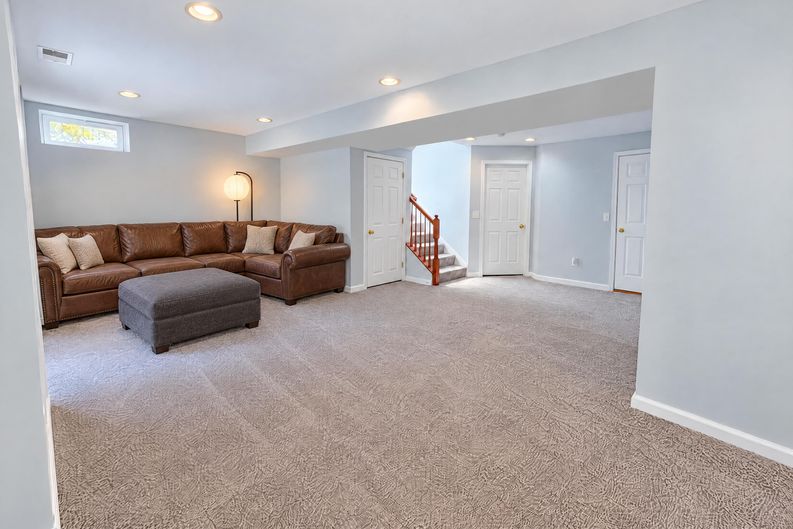 Photo 18 of 23 of 5240 Terrace Ridge Dr, Milford, OH