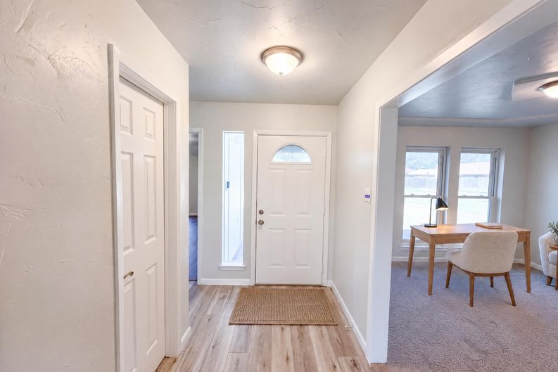 Photo 12 of 27 of 5700 Bermuda Dr, North Richland Hills, TX