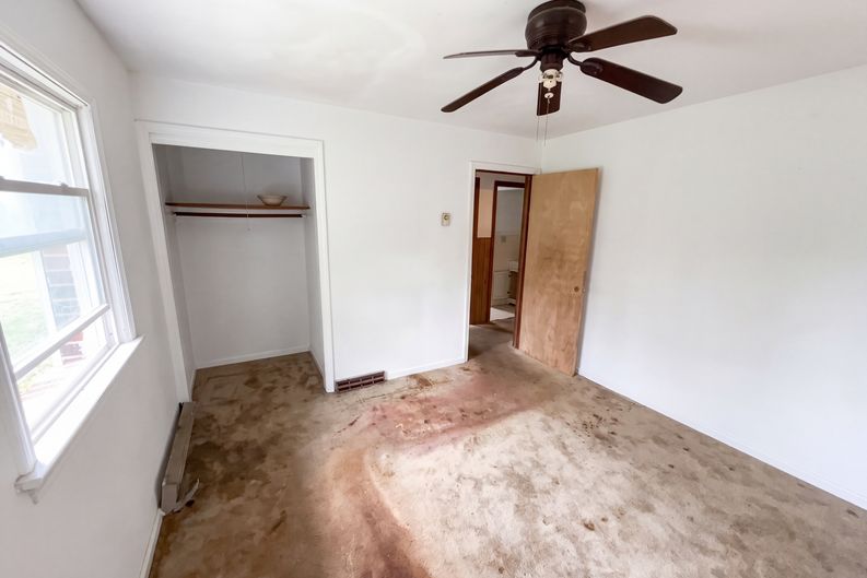 Photo 4 of 13 of 1418 Shoveller Ave, Virginia Beach, VA