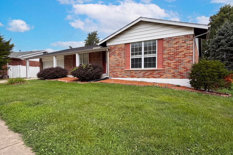 Photo 19 of 21 of 3679 Vago Ln, Florissant, MO