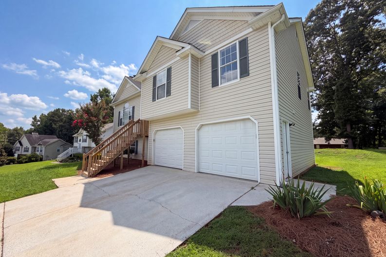 Photo 18 of 23 of 59 Paradise Cir, Douglasville, GA
