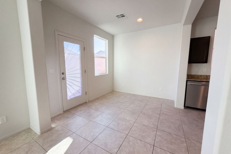 Photo 7 of 23 of 10713 Dobbs Ave, Las Vegas, NV