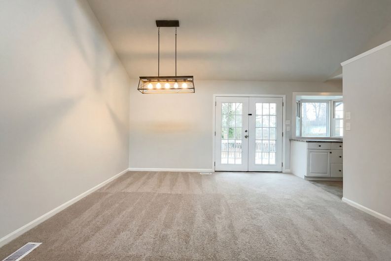 Photo 8 of 17 of 7309 Beaverwood Dr, Raleigh, NC