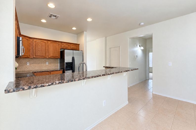 Photo 3 of 17 of 28314 N Crimm Rd, San Tan Valley, AZ