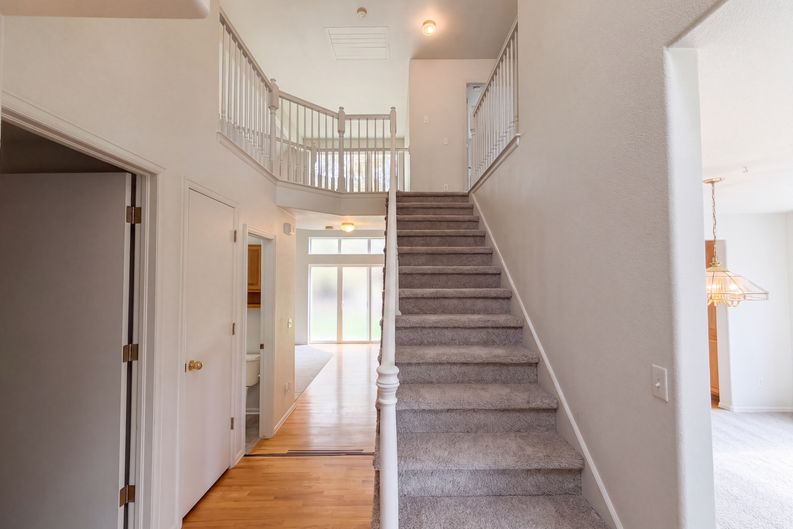 Photo 6 of 40 of 821 Sage Sparrow Cir, Highlands Ranch, CO