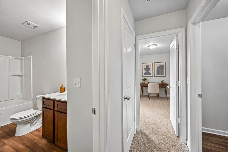 Photo 11 of 34 of 203 Scotland Dr, Dallas, GA