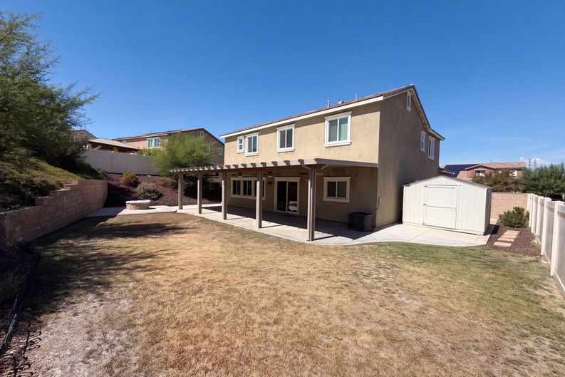 Photo 5 of 23 of 11382 Brewer Dr, Beaumont, CA