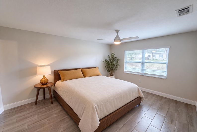 Photo 11 of 37 of 8165 Ridge Rd, Weeki Wachee, FL
