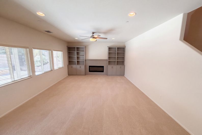 Photo 8 of 23 of 11382 Brewer Dr, Beaumont, CA