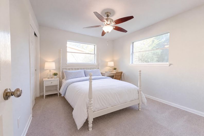 Photo 13 of 26 of 6535 Lou Dr N, Jacksonville, FL