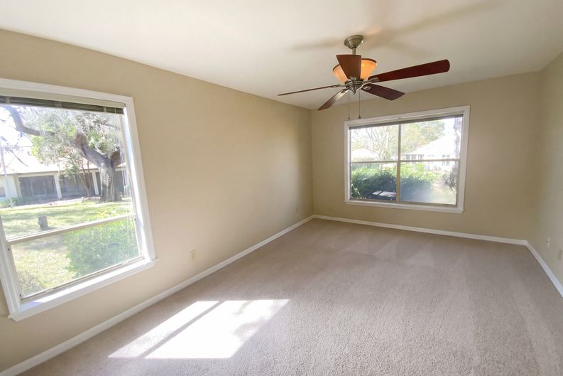 Photo 11 of 26 of 1610 N Dalary Pt, Crystal River, FL