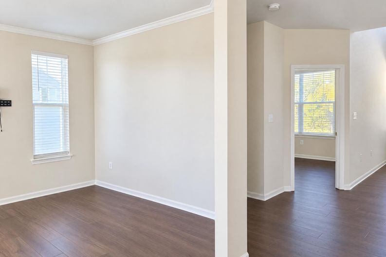 Photo 13 of 39 of 13409 Maymount Dr, Culpeper, VA