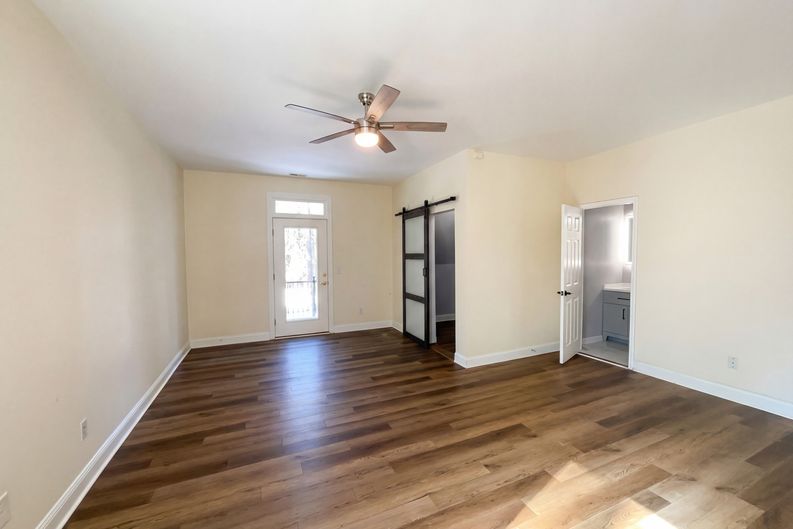 Photo 4 of 20 of 405 Isle Of Pines Rd, Mooresville, NC