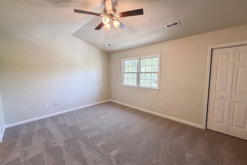Photo 4 of 17 of 102 Old Maple Ln, Durham, NC