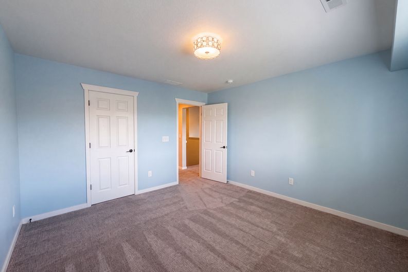 Photo 14 of 40 of 14928 Nighthawk Ln, Broomfield, CO