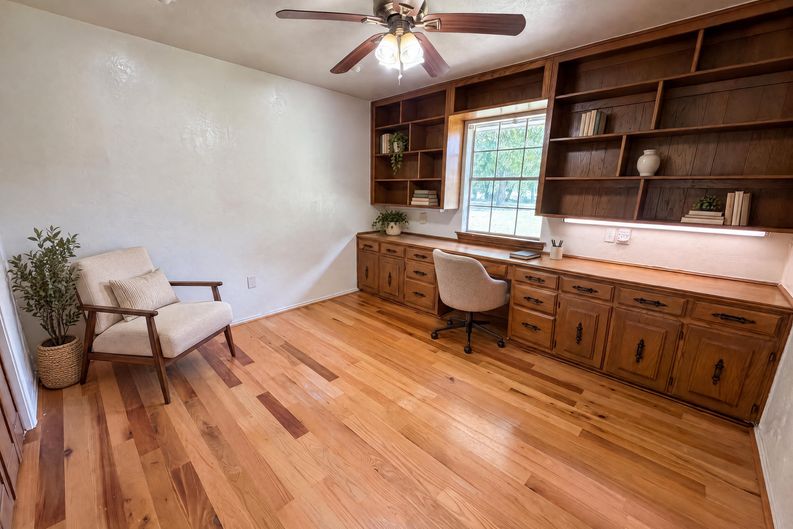 Photo 17 of 20 of 100 Dubb Ln, Red Oak, TX