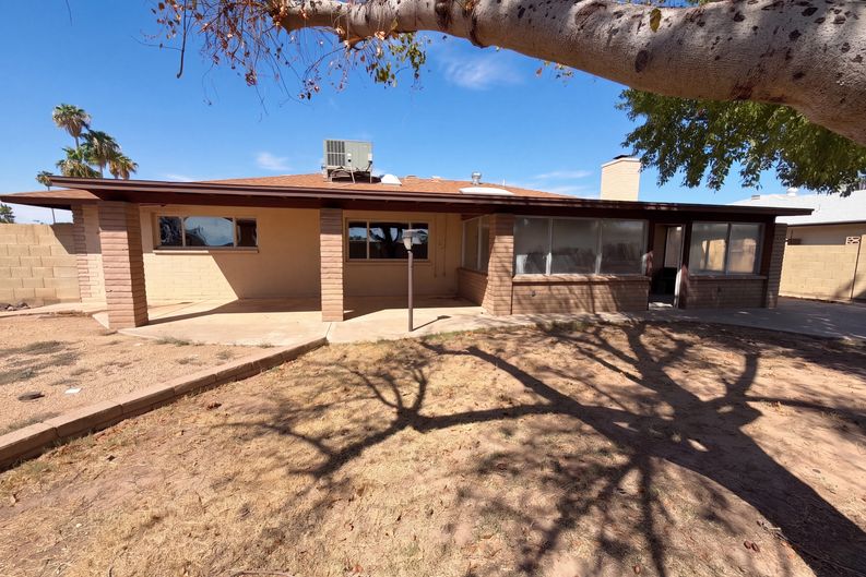 Photo 8 of 35 of 8301 N 47th Dr, Glendale, AZ
