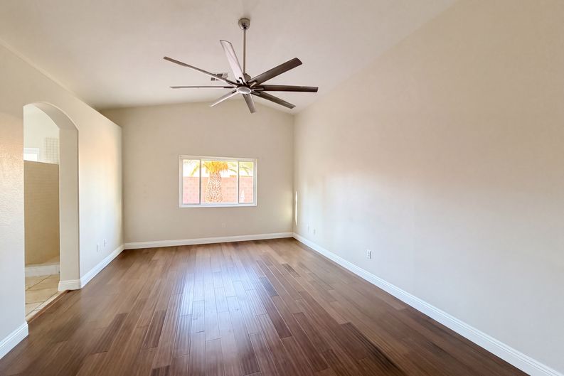 Photo 24 of 39 of 8032 Tailwind Ave, Las Vegas, NV