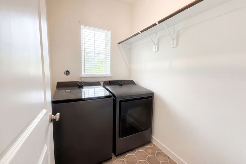 Photo 17 of 19 of 118 Neches Nook Ct, Conroe, TX