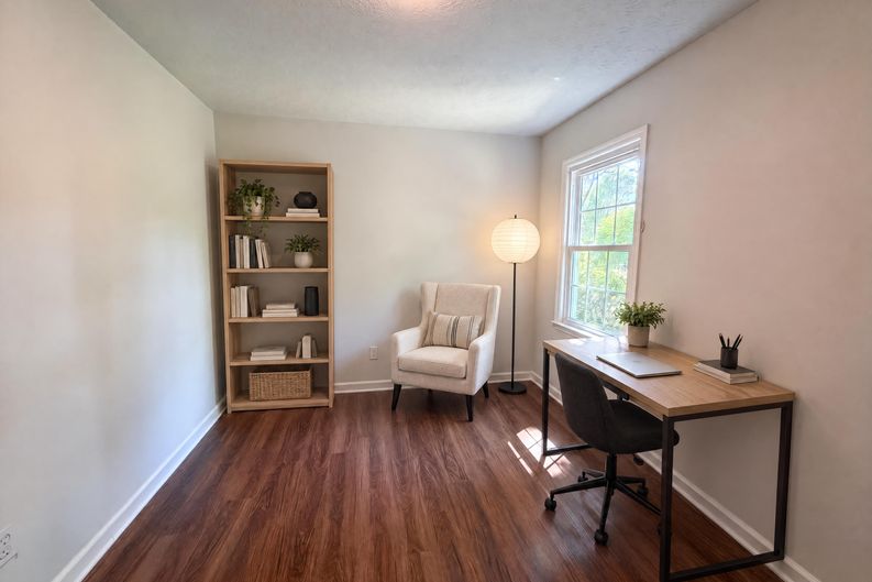 Photo 7 of 22 of 1033 Chestnut Hill Cir SW, Marietta, GA