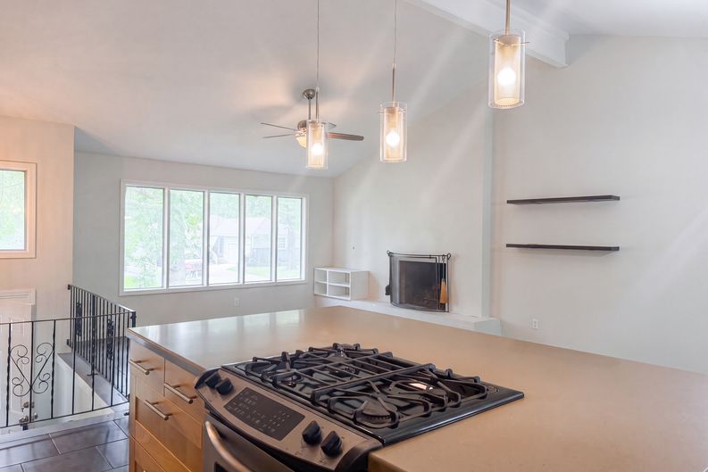 Photo 18 of 21 of 2909 Sagebrush Dr, Lawrence, KS