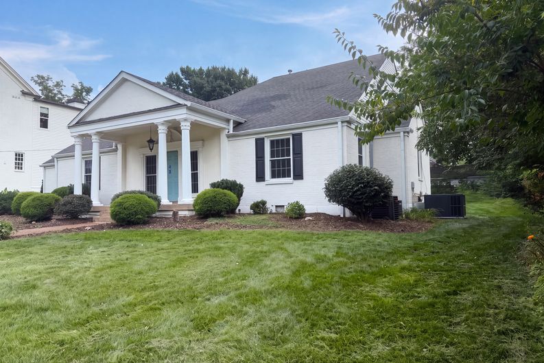 Photo 20 of 23 of 608 Estes Rd, Nashville, TN