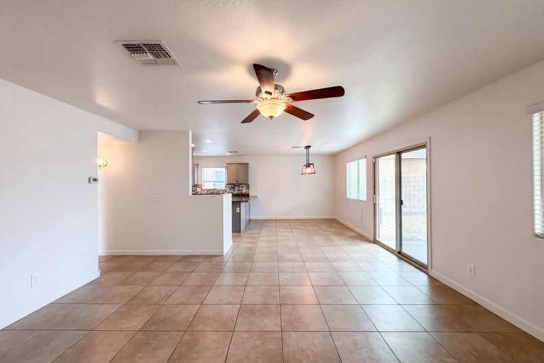 Photo 8 of 22 of 28539 N Moonstone Way, San Tan Valley, AZ