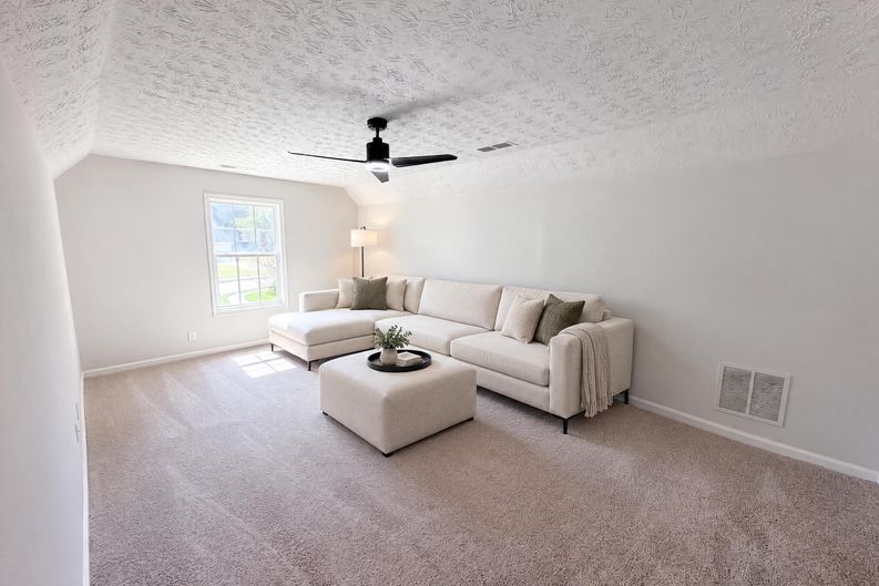 Photo 16 of 35 of 1396 Bramlett Forest Ct, Lawrenceville, GA