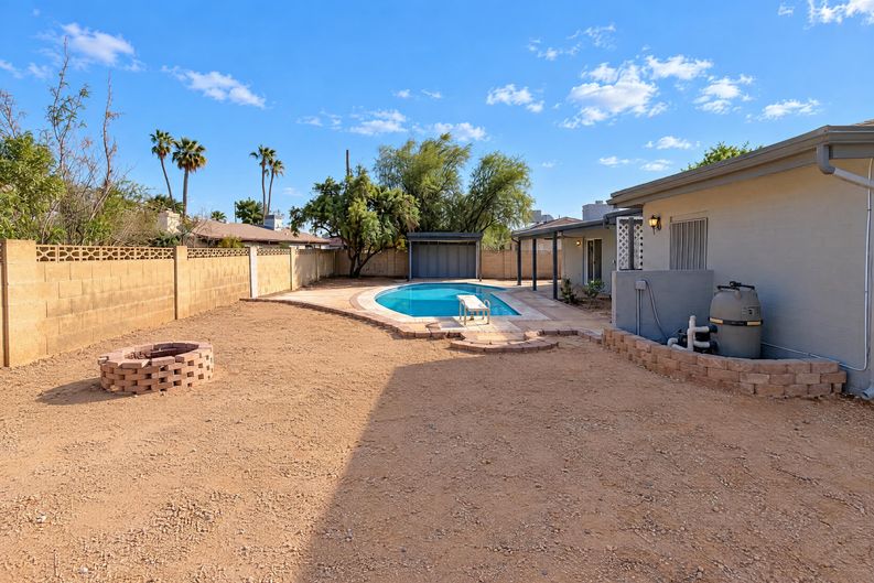 Photo 8 of 40 of 7723 N 46th Dr, Glendale, AZ