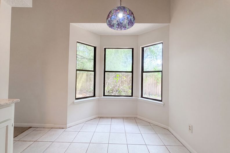 Photo 6 of 23 of 7737 Pepper Cir E, Jacksonville, FL