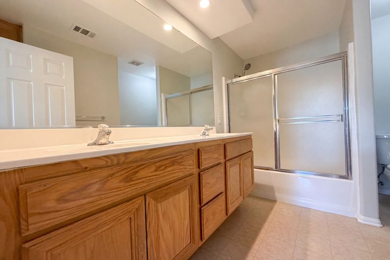 Photo 20 of 28 of 13185 Great Falls Ave, Victorville, CA