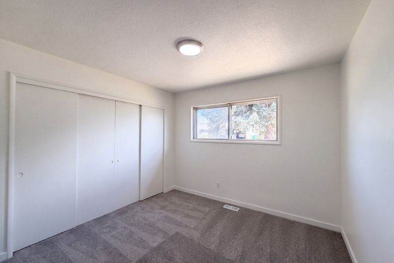 Photo 10 of 21 of 465 SW 139th Ave, Beaverton, OR