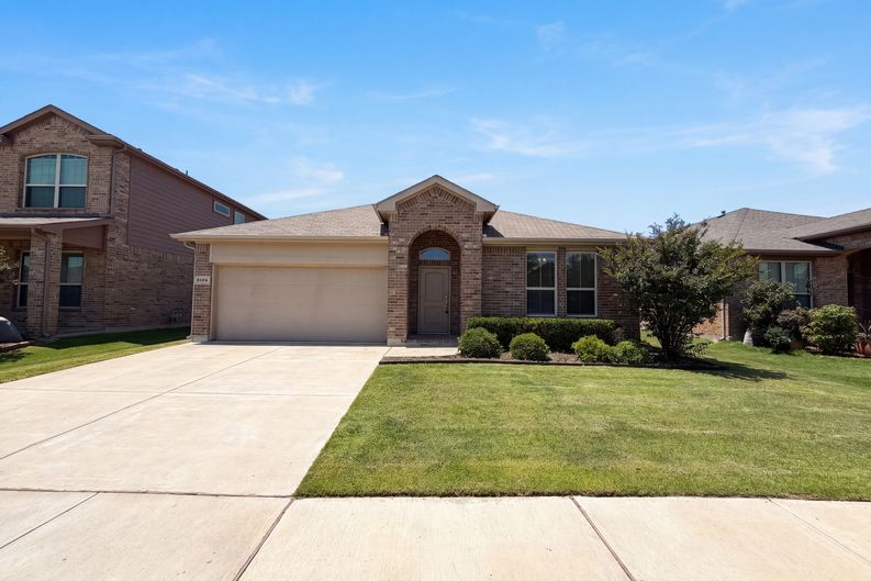Photo 18 of 21 of 4312 Chicory Ct, Denton, TX