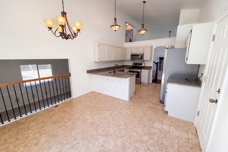 Photo 9 of 34 of 4408 Ashcroft Ave, Castle Rock, CO