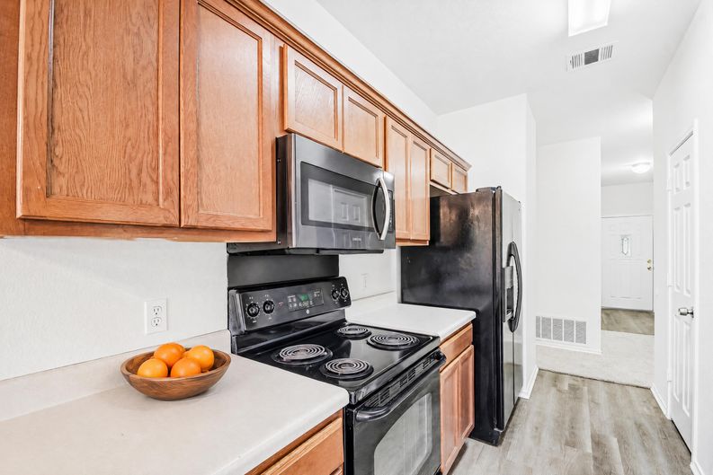 Photo 7 of 19 of 259 Coal Dr, Jarrell, TX