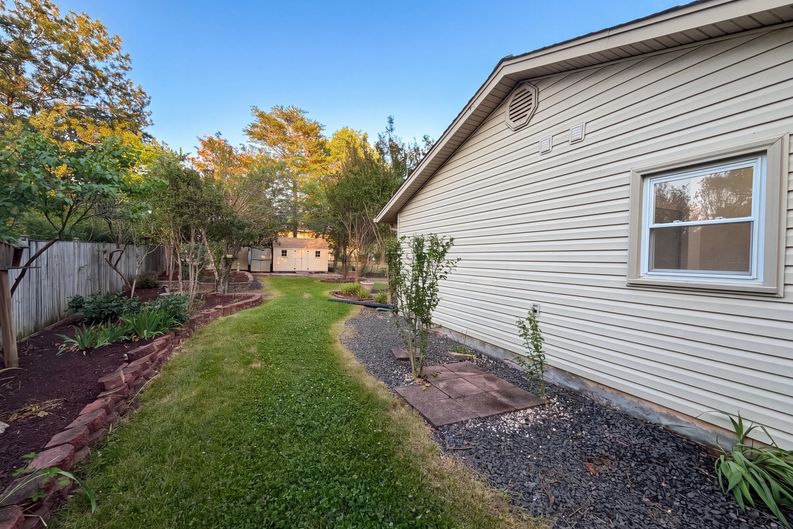 Photo 44 of 51 of 8947 Rosewood St, Manassas, VA